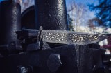 Авторский нож Боуи (сложный мозаичный дамаск, рог буйвола, скрим шоу, формованные ножны), фото 10