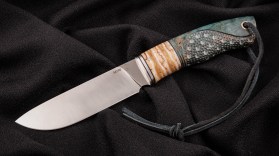 Авторский нож Сафари (М390, стабилизированный корень карельской берёзы, вставка - зуб мамонта, больстер-титан, резная рукоять)
