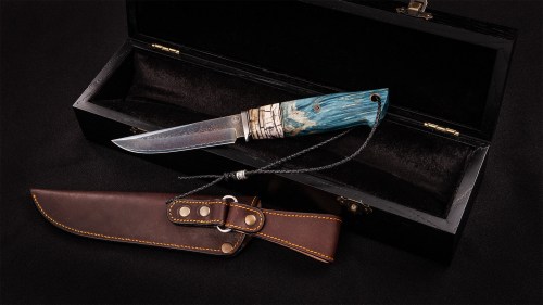 Авторский нож Синяя Бездна (сложный ламинат, сердцевина-СРМ S90V, титан, бивень мамонта, стабилизированный кап клена, мозаичный пин, темлячный пин)