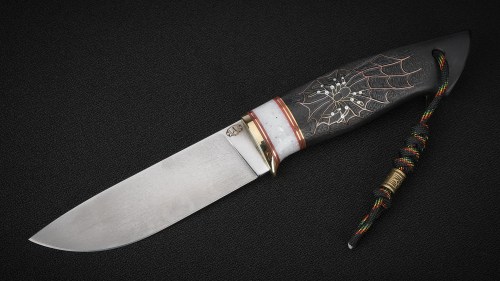 Нож Куница (D2, вставка - белый кориан, черный граб, инкрустация паутина)