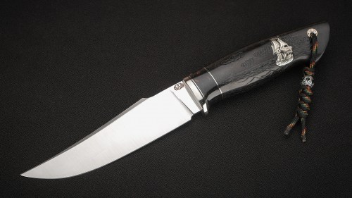 Нож Росомаха (N690, тёмный кориан, стабилизированный чёрный граб, всечка - кораблик)